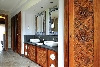 Master bathroom Almira